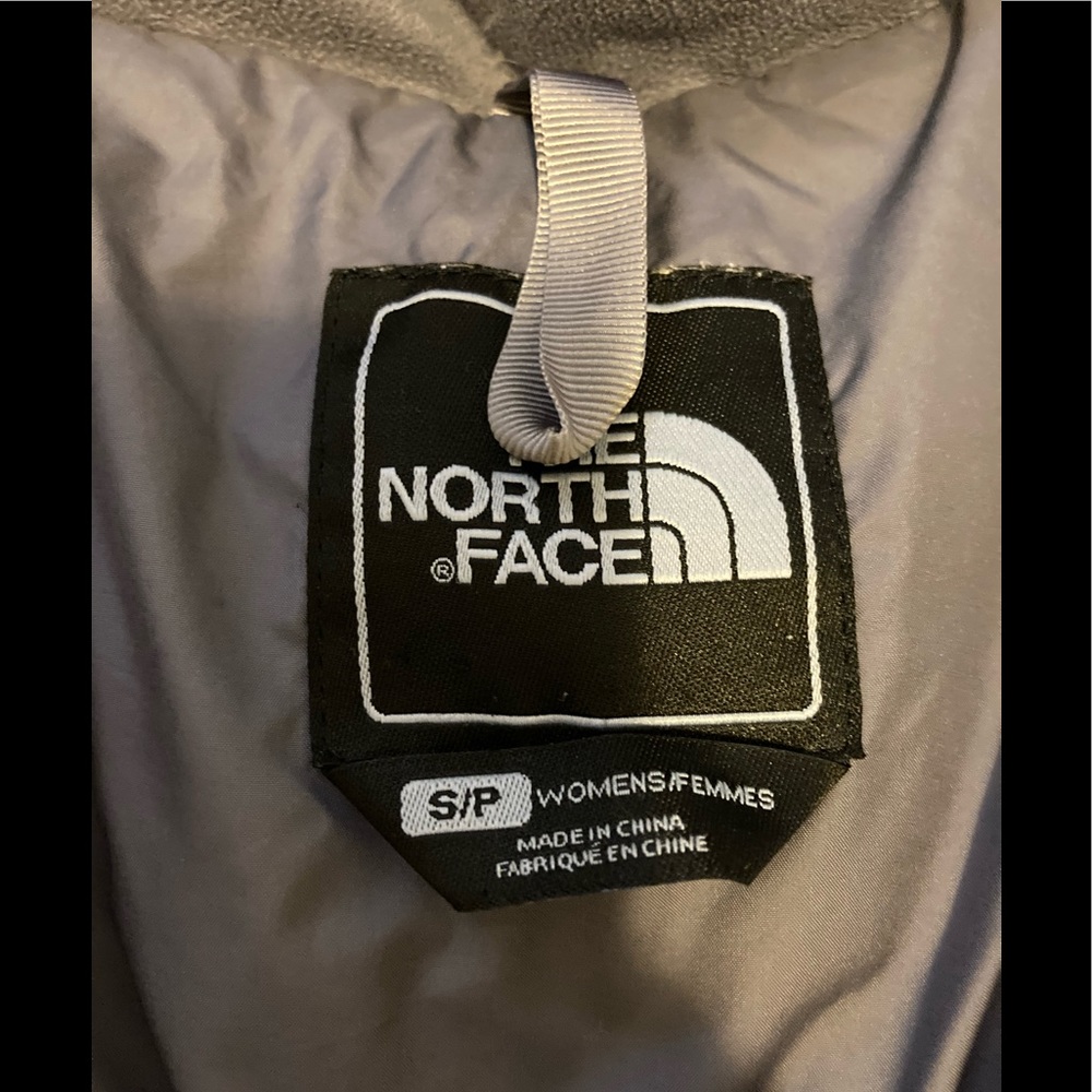 ❄️ NORTHFACE DOWN FILLED VEST ❄️ - Picture 13 of 16